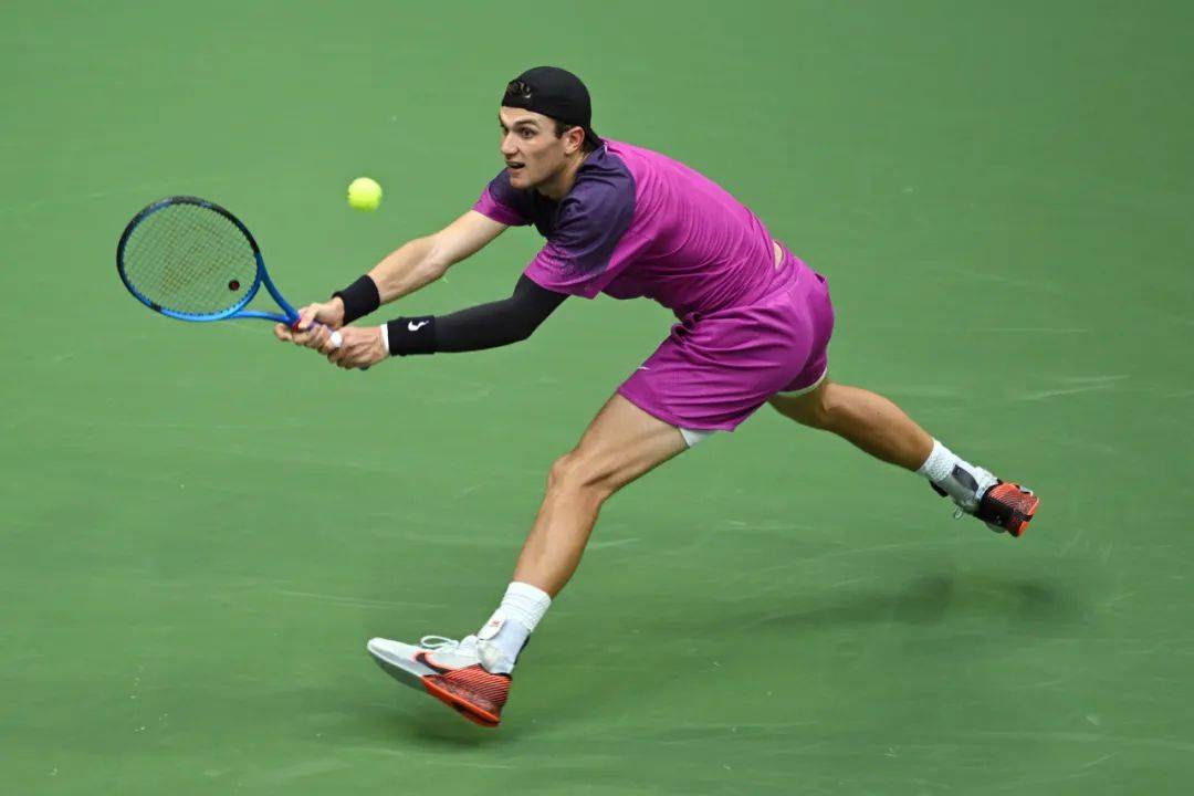 作为首发球 作为首发球