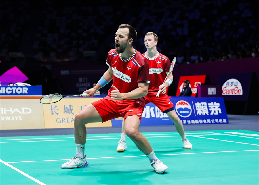 体育中超：赛前发布会 李霄鹏称战申花将保持兴奋