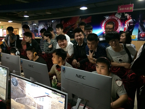 昔日狼王正式买断加盟独行侠，欧文表示欢迎，新版豪华阵容曝光